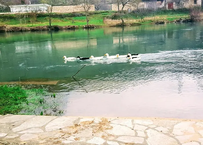 بيت للعطل Villa Buna *